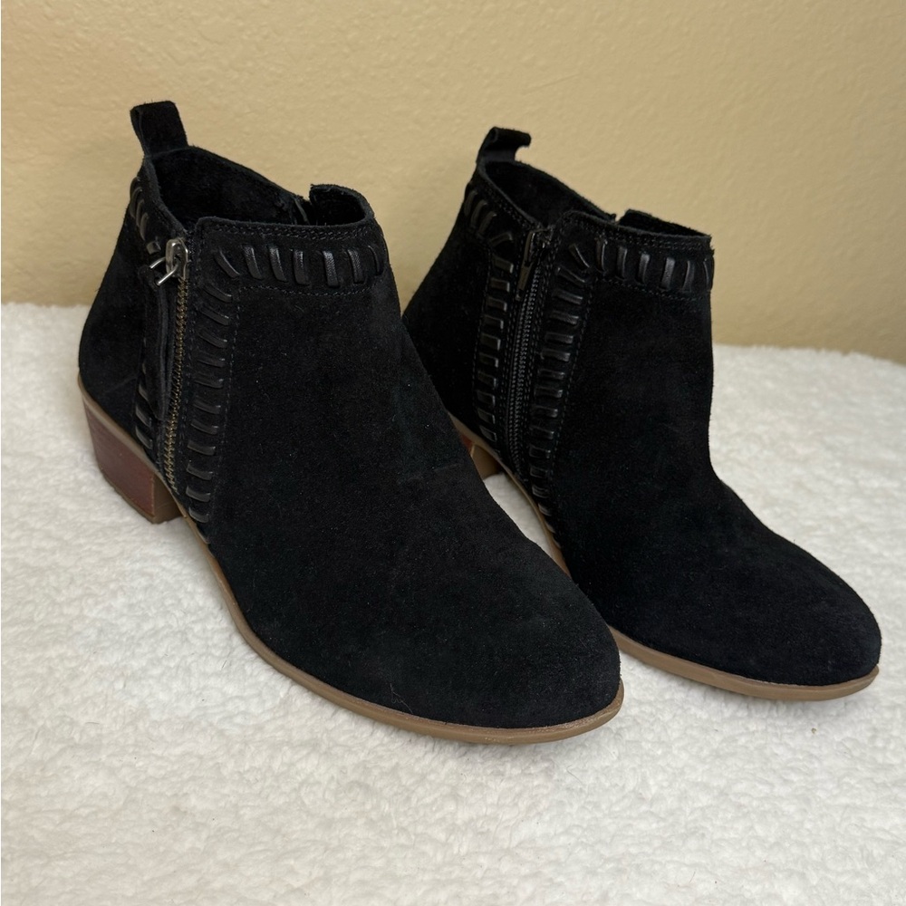 Diba Black Ankle Boots with Brown Heel - Picture 2 of 5
